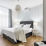 公寓 Charming Retreat In The Heart Of